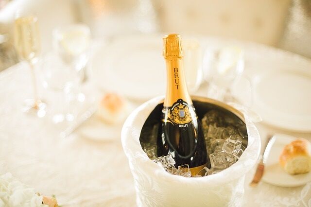 Cubitera con hielo picado